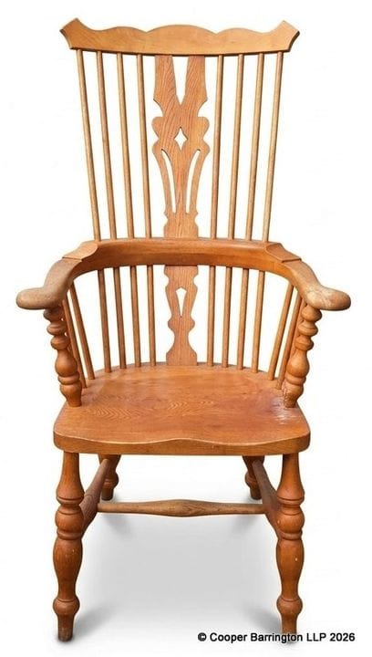 Vintage Elm & Beech Windsor Chair. Mid to Late 20t