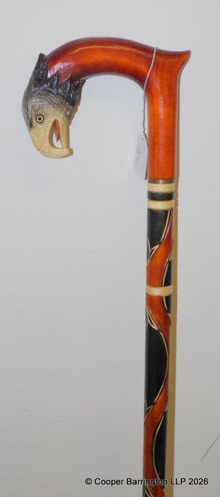 Artcraft 手工雕刻鹰形拐杖
Artcraft 手工雕刻鹰形拐杖。长度 92 厘米（3 英尺）