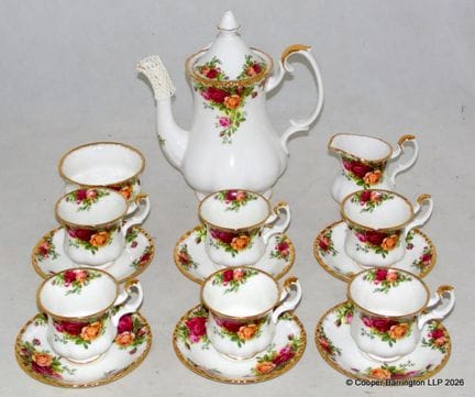 Royal Albert „Old Country Roses“-Kaffeeservice ink