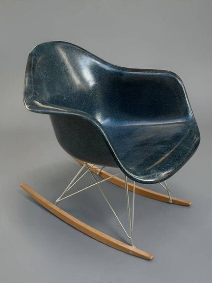 Charles (1907-1978) y Ray (1912-1988) EAMES
Sillón