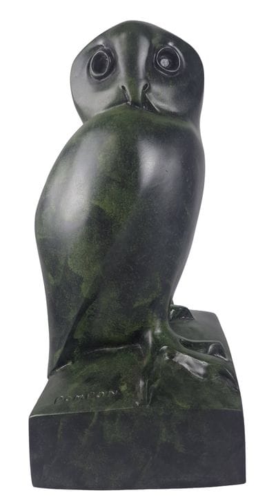 弗朗索瓦·庞庞（1855-1933），据
《猫头鹰》
绿釉青铜雕像（作者去世后铸造）。
青铜雕像上刻
