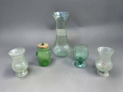 BIOT 
Lot de verrerie en verre bullé comprenant :
