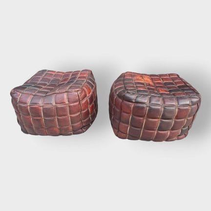 De SEDE, dans le goût de 
Paire de poufs à section