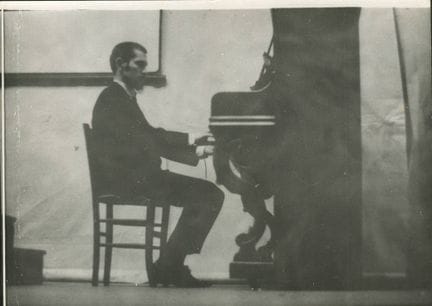 Serge III (1927-2000) Serge OLDENBOURG dice:
Lote 