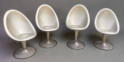 Conjunto de 4 sillones tipo «huevo» de estilo «Spa