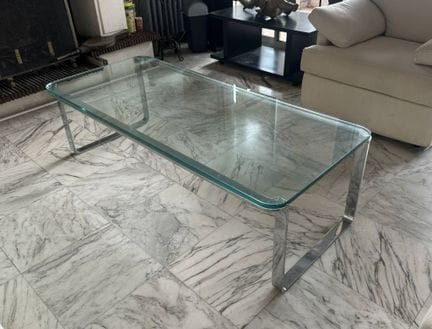 Mesa de centro rectangular con esquinas redondeada