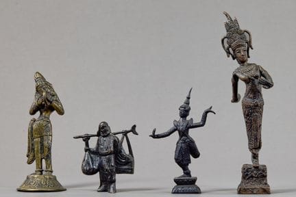 ENSEMBLE DE QUATRE BRONZES INDIENS ET D’ASIE DU SU