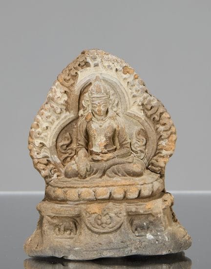 TSA TSA DU BOUDDHA AKSHOBYA, TIBET, XVIIIe SIÈCLE
