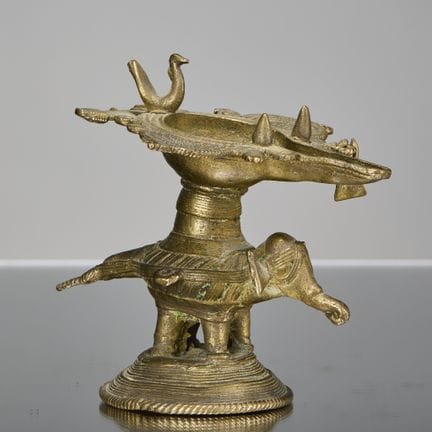 BRONZE-ÖLLAMPE, INDIEN, 18. JAHRHUNDERT, ORISSA

M