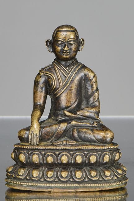 LAMA SEDUTO IN BRONZO, TIBET, XVI SECOLO

Dimensio