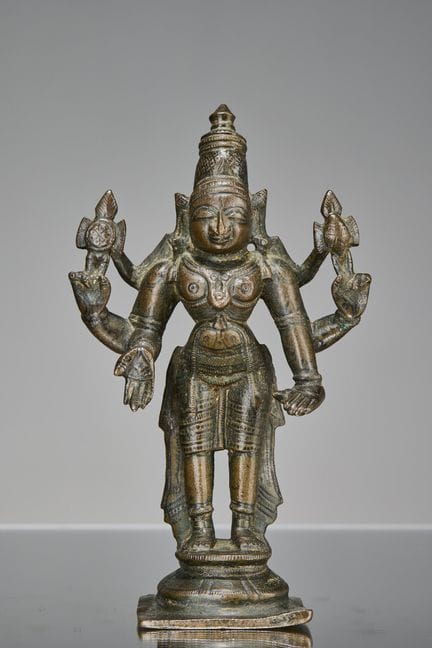 STEHENDE BRONZESTATUE VON VISHNU, INDIEN, 16. JAHR