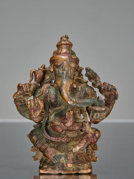 GANESHA ASSIS EN BRONZE, INDE, XVIe SIÈCLE

Dimens