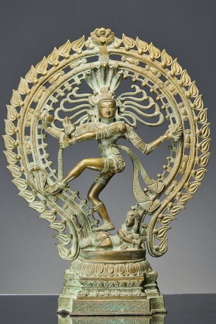 GROßE STEHENDE BRONZESTATUE VON SHIVA NATARAYA, IN