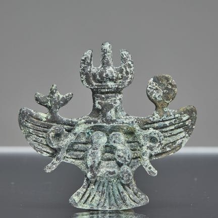 UNE TOKCHA REPRÉSENTANT UN GARUDA TIBÉTAIN

Dimens