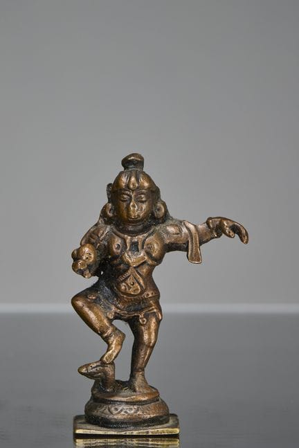 KRISHNA IN BRONZO IN POSIZIONE ERETTA, INDIA, XVII