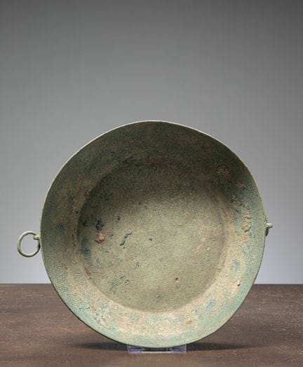 (R) EINE BRONZESCHÜSSEL, HAN-DYNASTIE, CHINA 206 v