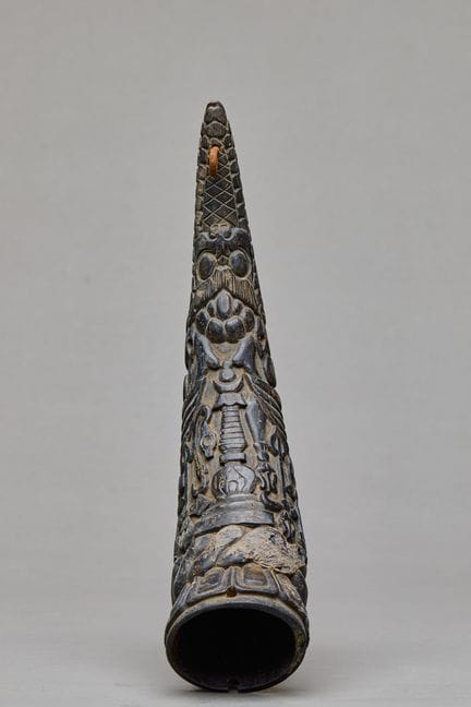 CORNE À POUDRE EN BOIS DU TIBET, XVIIIe SIÈCLE

Di