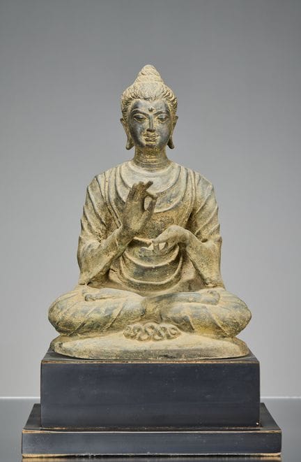 BOUDDHA DU GANDHARA EN BRONZE ANCIEN, EN MUDRA D'E