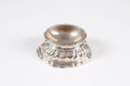 Spice bowl. Silver. Augsburg, 18th century. Oval, 