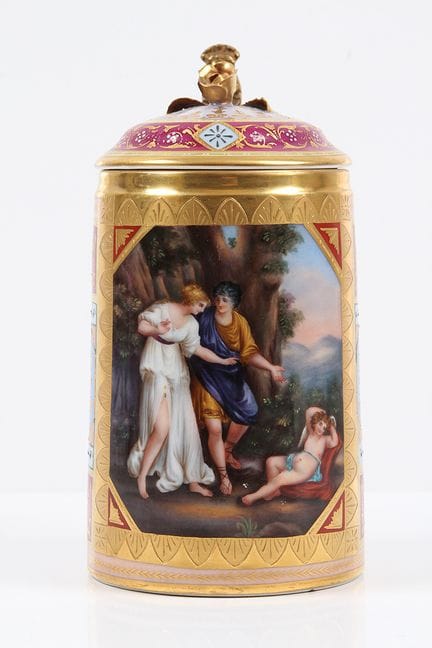 Cruche en porcelaine. Style viennois, fin du XIXe 