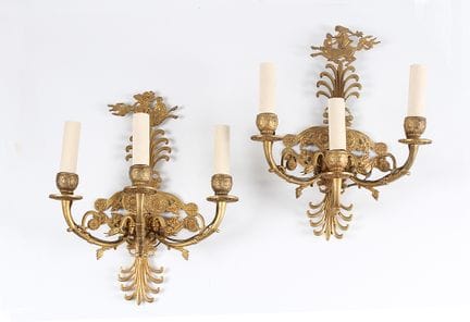 Paire d'appliques. France, XIXe siècle. Bronze dor