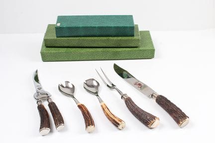 Hunting carving set. Includes poultry shears and s