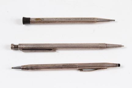 Zwei Silberstifte. Sterling 925/835 L: bis 14 cm. 