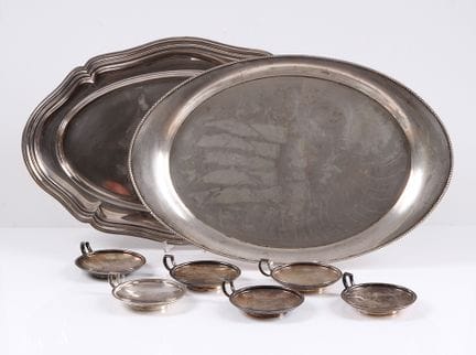 Tray and serving platter. Silver-plated. Oval tray