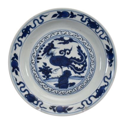 WEITERE OBJEKTE: EINE CHINESISCHE BLAU-WEIßE PORZE