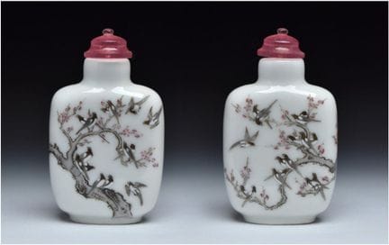 BOUTEILLE À TABAC « TRENTE PIE » EN PORCELAINE « F