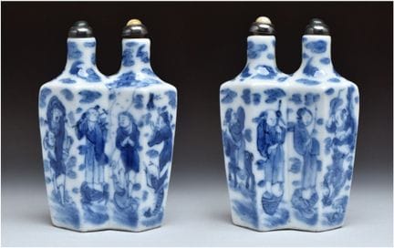 UNE RARE BOUTEILLE À PRISER DOUBLE EN PORCELAINE B