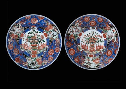 WEITERE OBJEKTE: EIN PAAR CHINESISCHE „VERTE IMARI