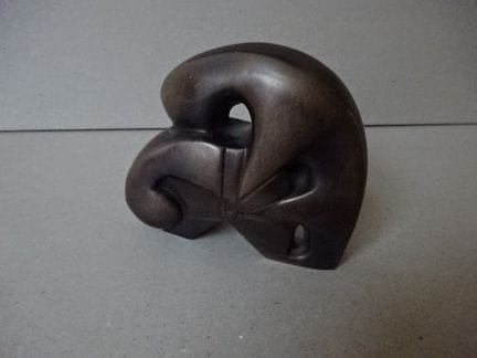 舒曼，皮埃尔（1917年出生于海德——2011年逝于欧廷）。《爱之举》。青铜雕塑。 约1955年。侧