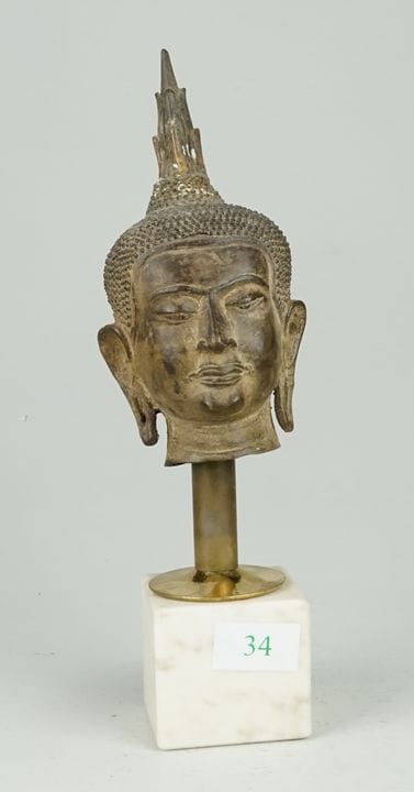 Buddha Śākyamuni  Thailandia

Bronzo patinato, fra