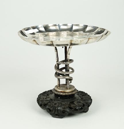 Antico centrotavola cinese in argento, 1900 circa.