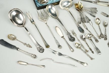 Collezione di posate in argento: argento 800 min.,
