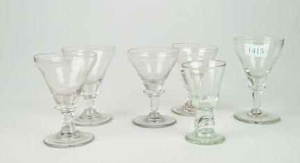 8 Barockgläser 5 Trichterpokale und 3 Kutschergläs