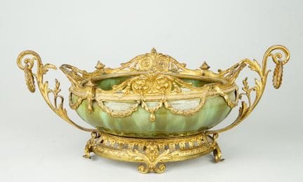 Fruttaia francese con montatura in bronzo e cerami
