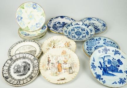 17 piatti in ceramica, Paesi Bassi/Francia, XVIII-