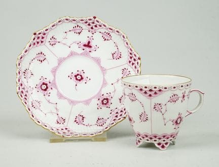 Royal Copenhagen, Danimarca (marchio a forma di on