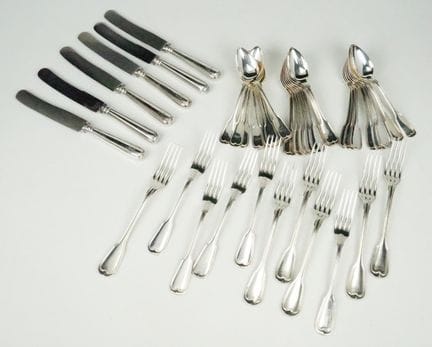 Servizio Augsburger Faden, 42 pezzi, argento 800: 