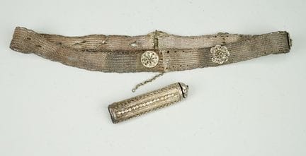 Cintura yemenita in argento con cartiglio di pregh