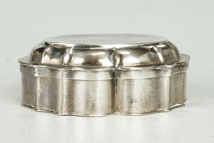 Gewürzdose 18./19. Jh. unentschl.  Meister "ILM"Pa