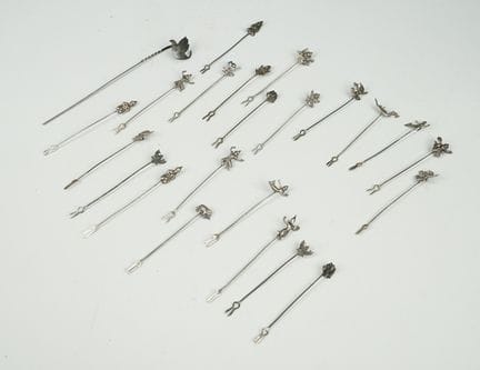 Set Cocktail-Spieẞe Silber thailändische Motive, 2