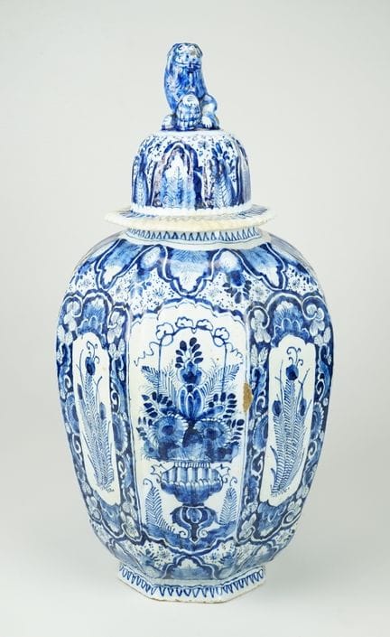 Grande vaso a balaustra di Delft del XVII secolo “