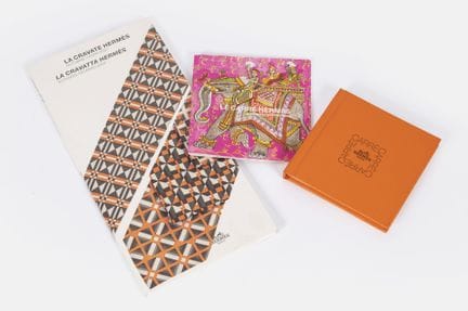 HERMES
Set of two small booklets and one small boo