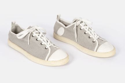 HERMES
Paio di scarpe da ginnastica in pelle bianc