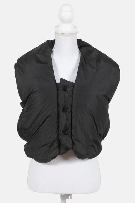 JEAN PAUL GAULTIER
Black sleeveless down jacket wi