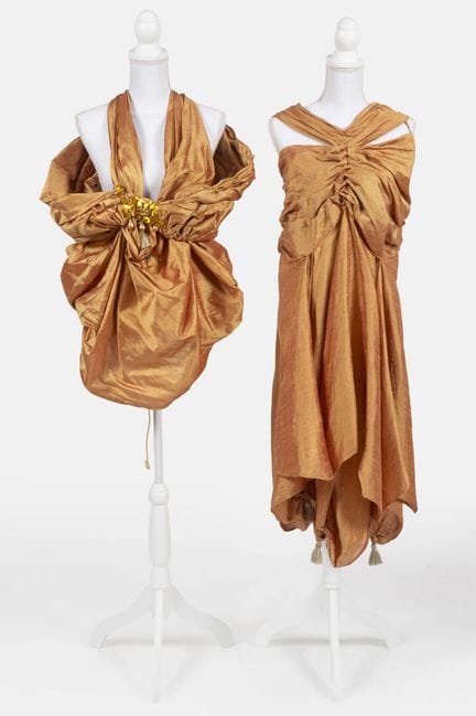 REINHARD LUTHIER
Tunic and skirt ensemble in drape