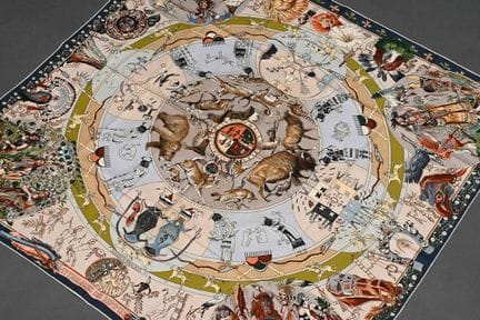 Carré en soie Hermès « Mythologies des Hommes Roug
